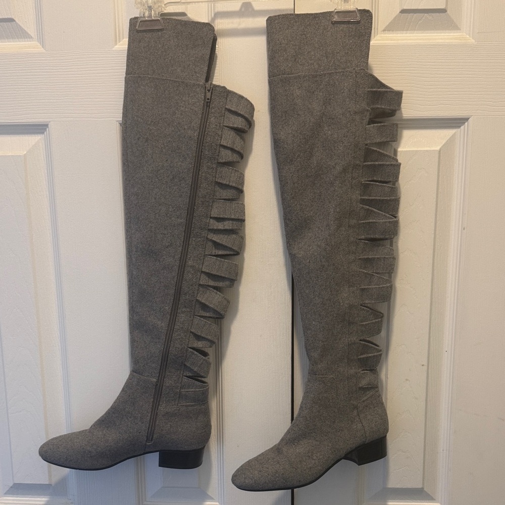 Nine West‎ Gray Over The Knee Boots Cutout Strap Design Block Heel Size 8